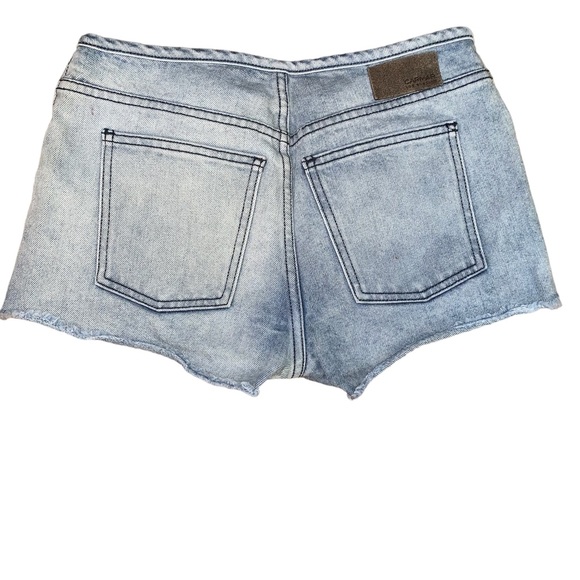 Carmar Lace Up in front Denim Shorts
Color: Blue Size: 25 (Excellent Condition) - Picture 5 of 8